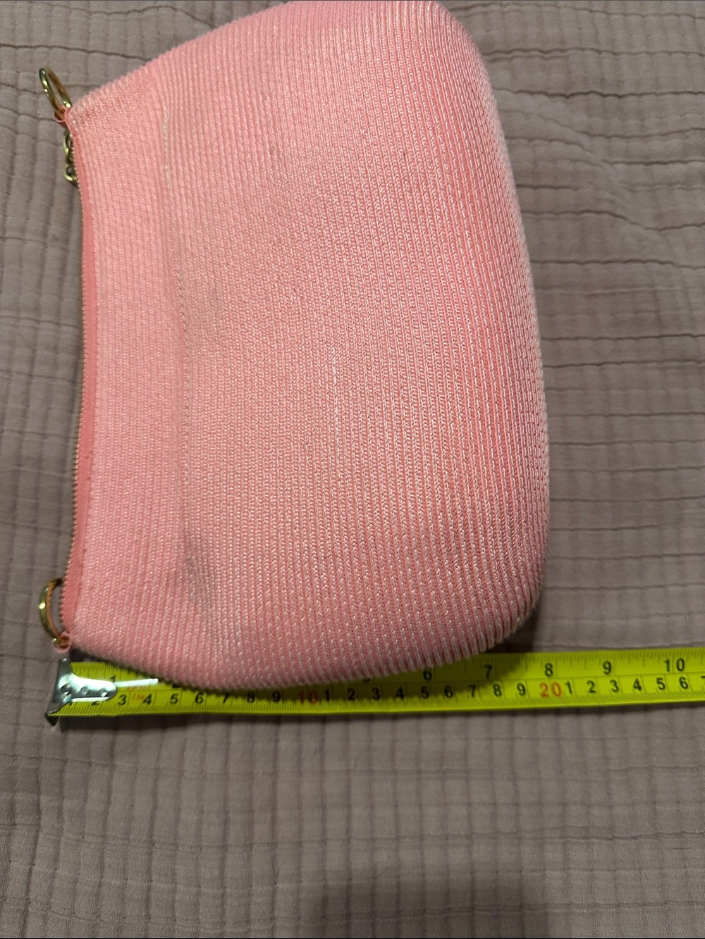 Eric Javits Pink Woven Shoulder Bag with Gold Hardware - Picture 7 of 7